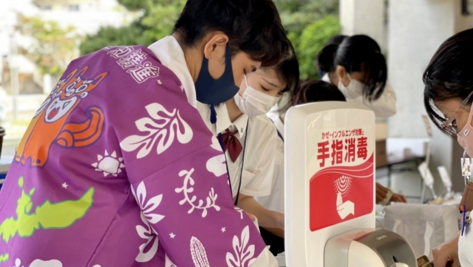 浦添商業高等学校の学生販売実習教育に協力いたしました